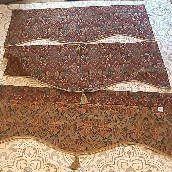 3 Matching Luxury Tapestry Valances Gold Cable Trim & Tassel Vintage 49"x 29.75" - Picture 7 of 7